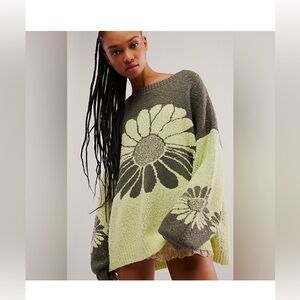 Free People In Bloom Sweater, NWOT!💚